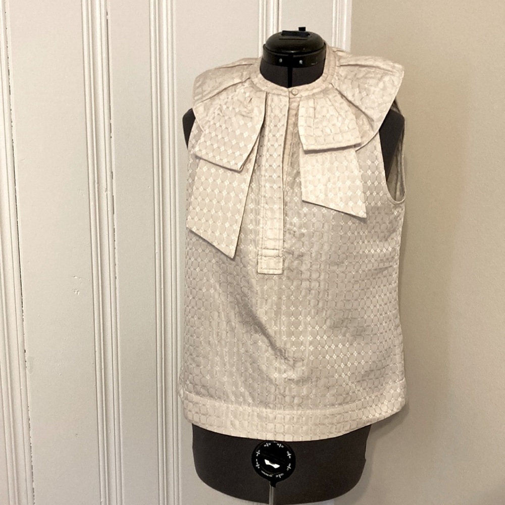 BCBG top